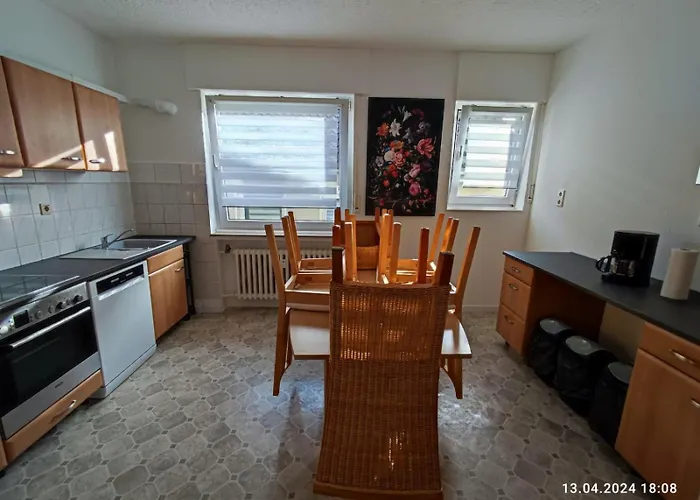 Dreibettzimmer Mit Gemeindschaftsbad